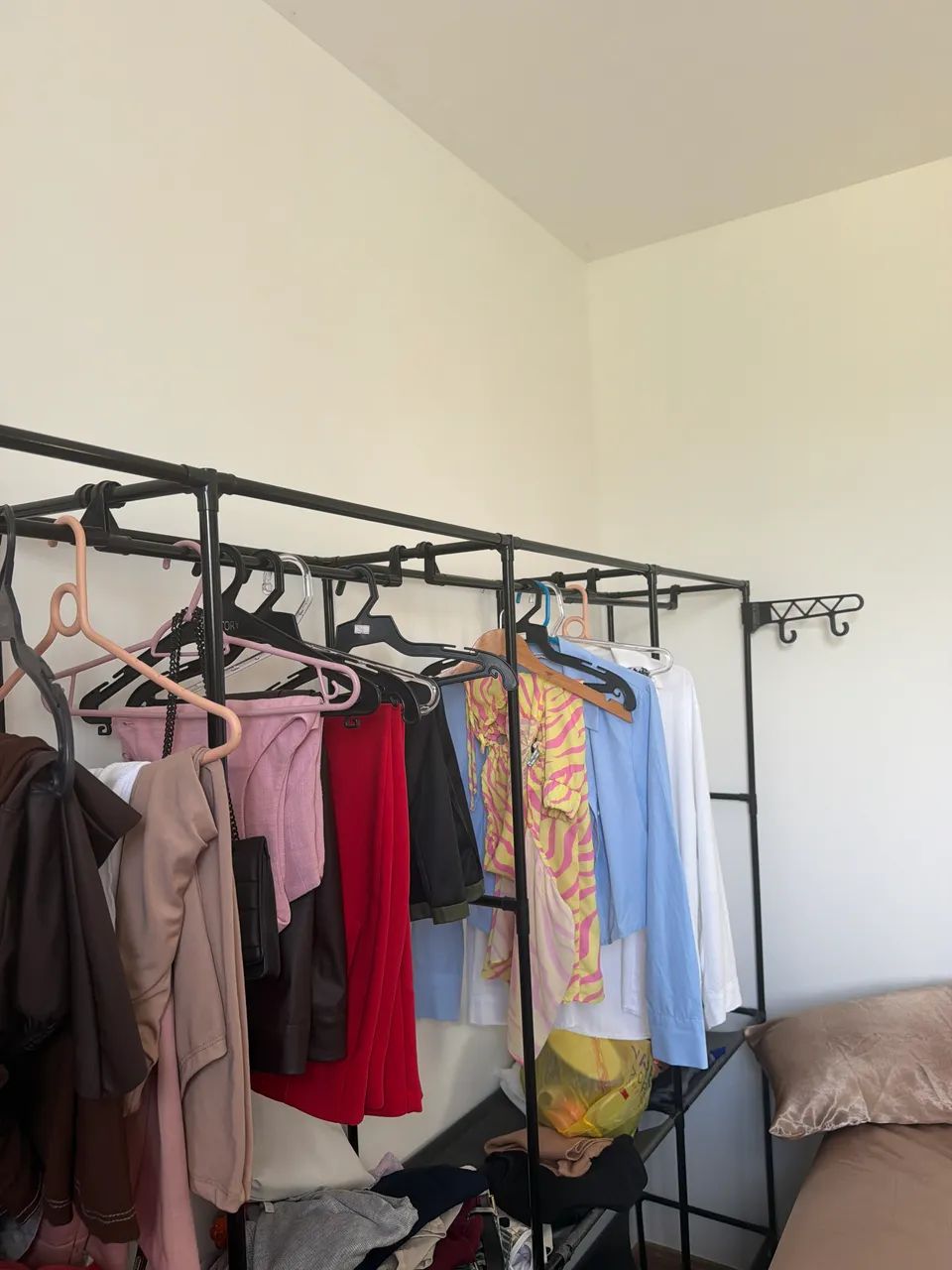 Arara portátil de roupas  - Foto 2