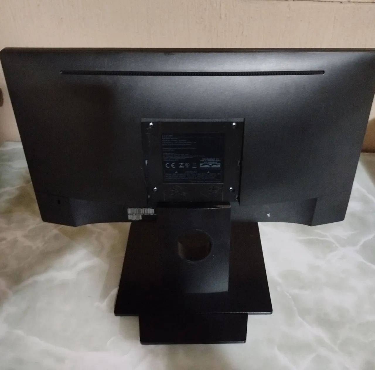 Monitor Dell modelo E1916H - Foto 3
