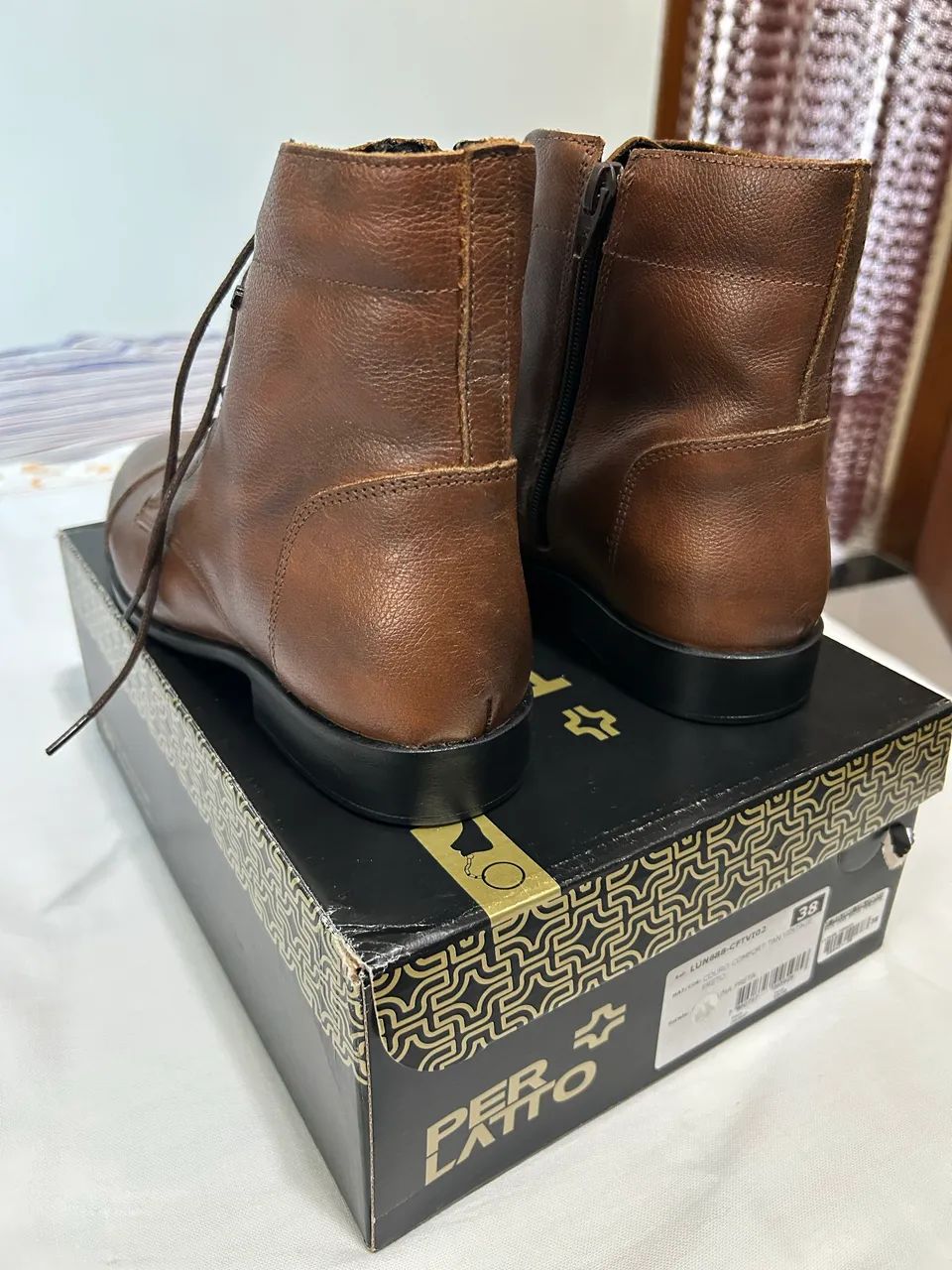 Bota coturno feminina Perlatto couro - Foto 4