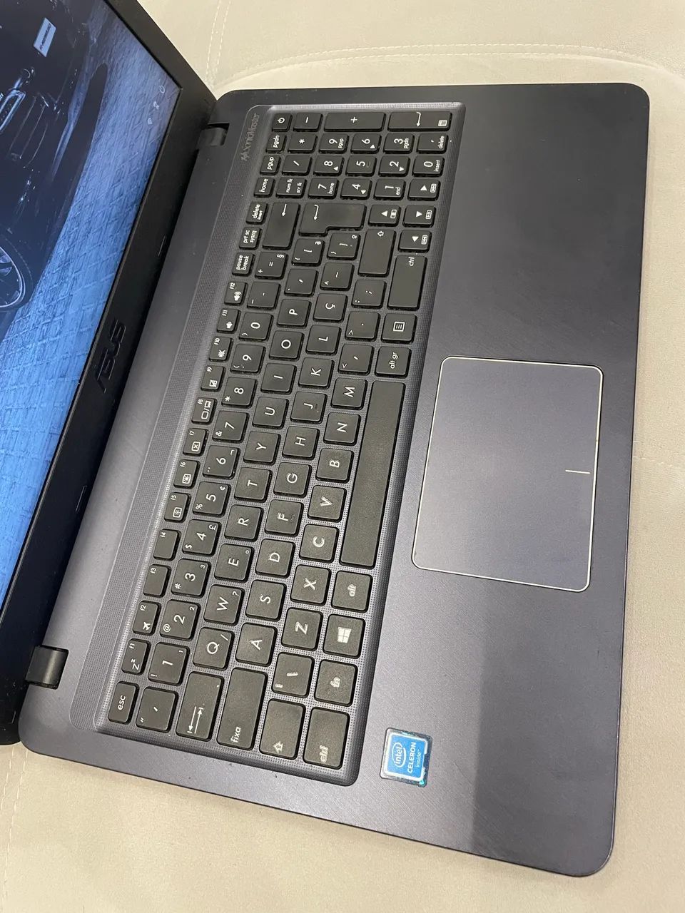 Notebook Asus Celeron/ SSD 128GB/ SEM DEFEITOS - Foto 3