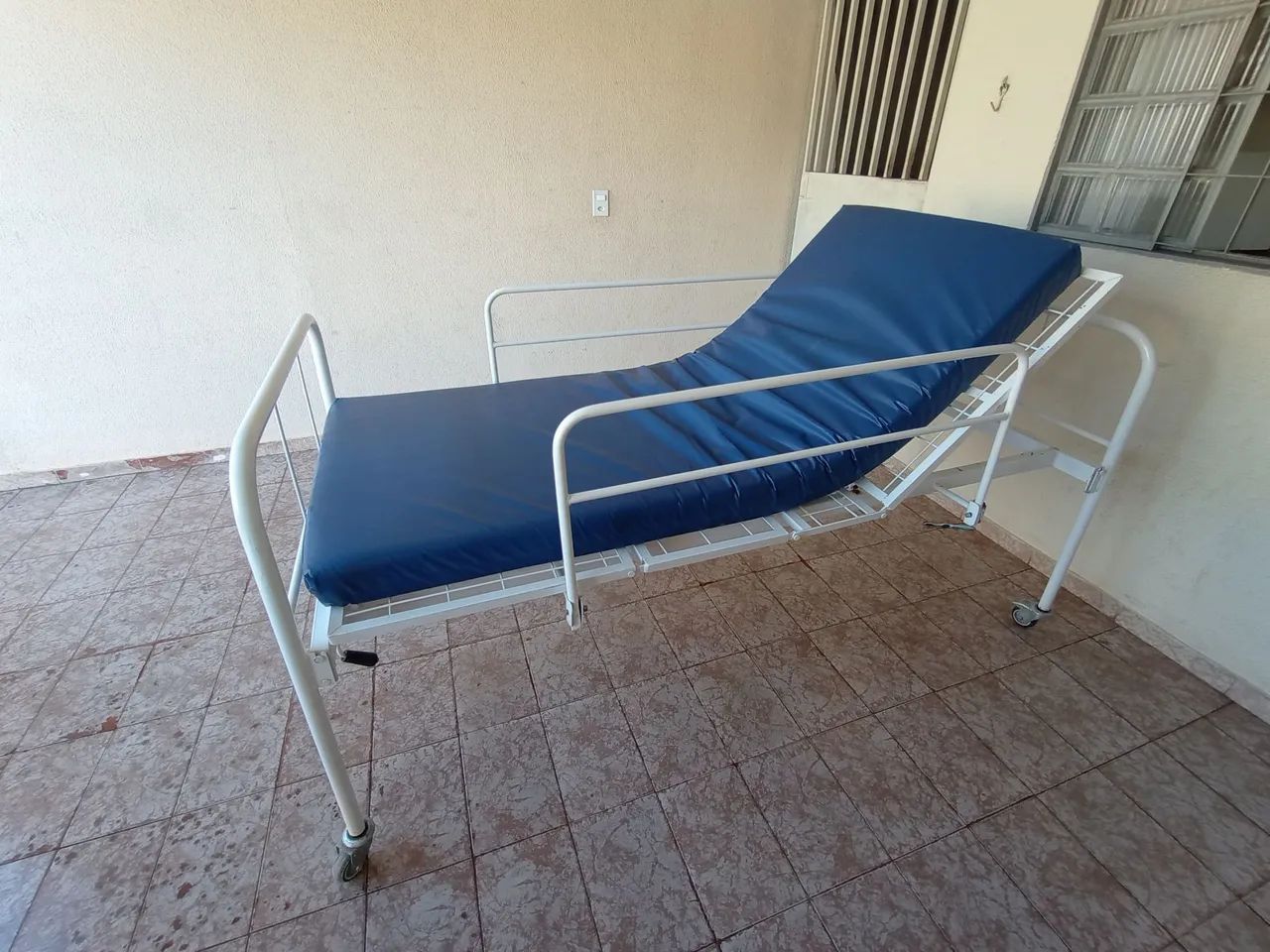 Cama hospitalar  - Foto 2