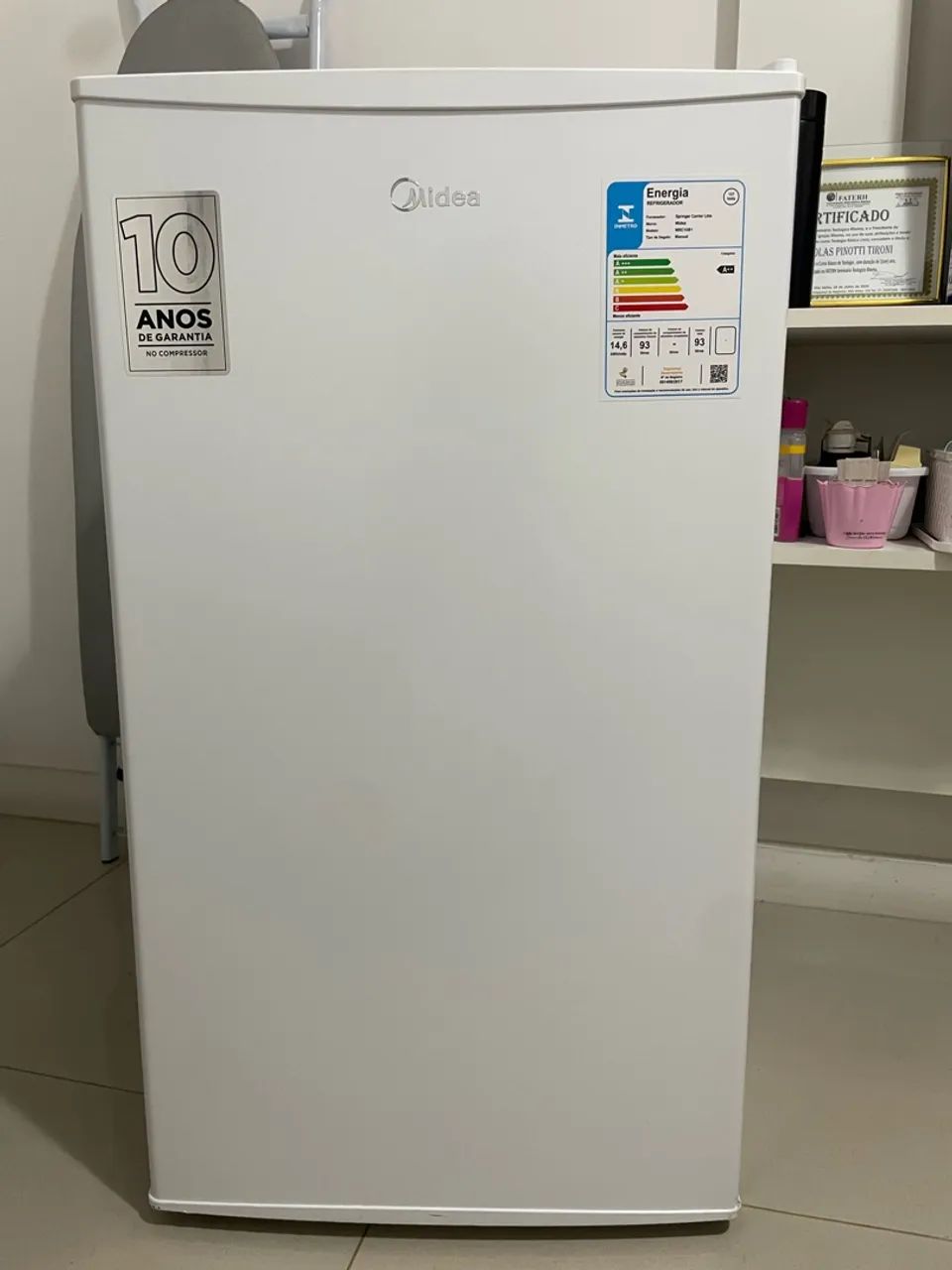 Frigobar midea 90L