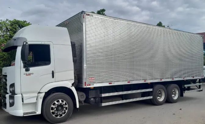 Agregar Caminhão Truck Bau e 3x4