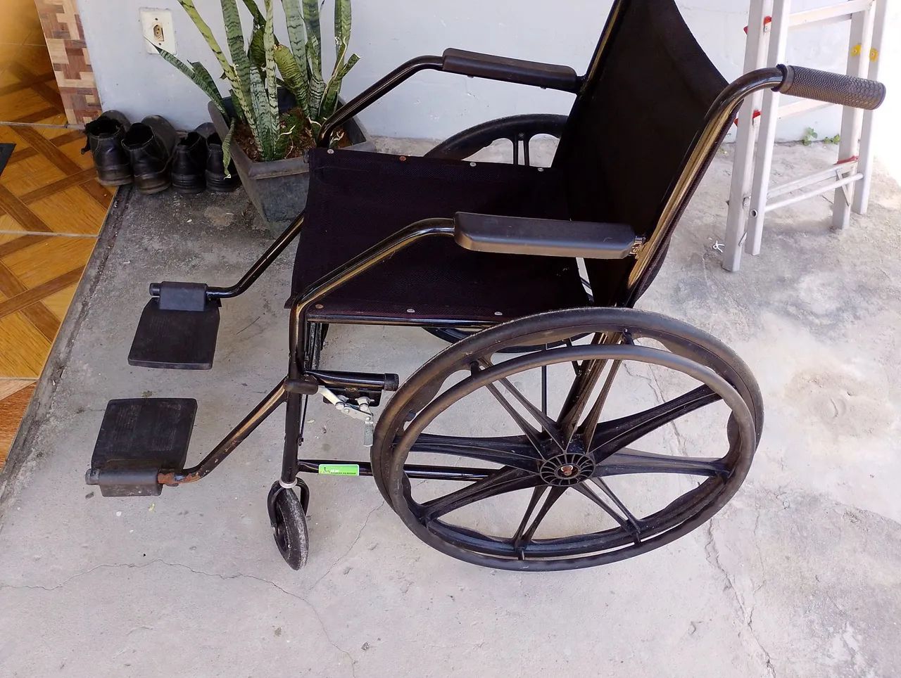 Cadeira de roda - Foto 2