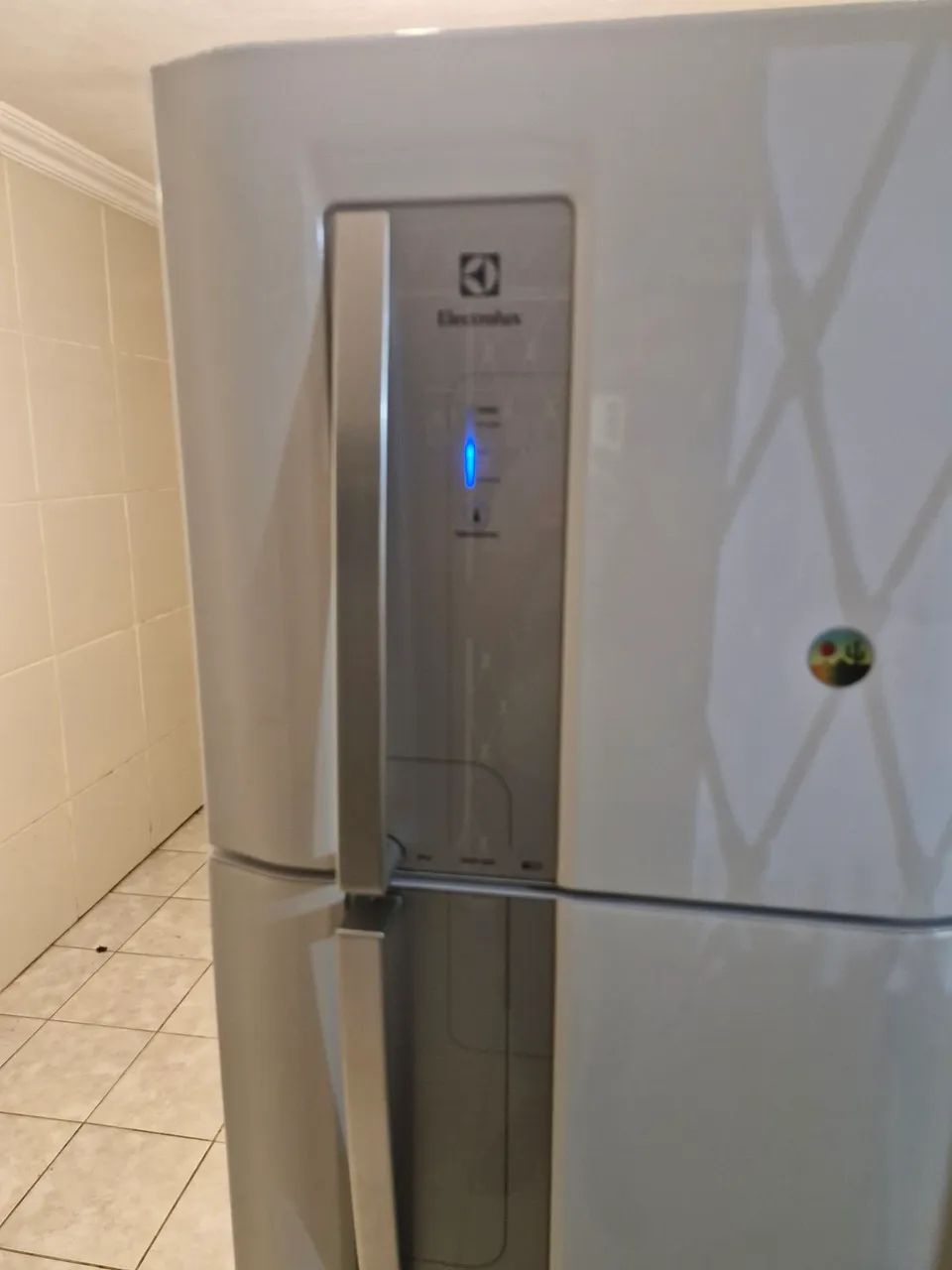 Geladeira Electrolux semi nova - Foto 2