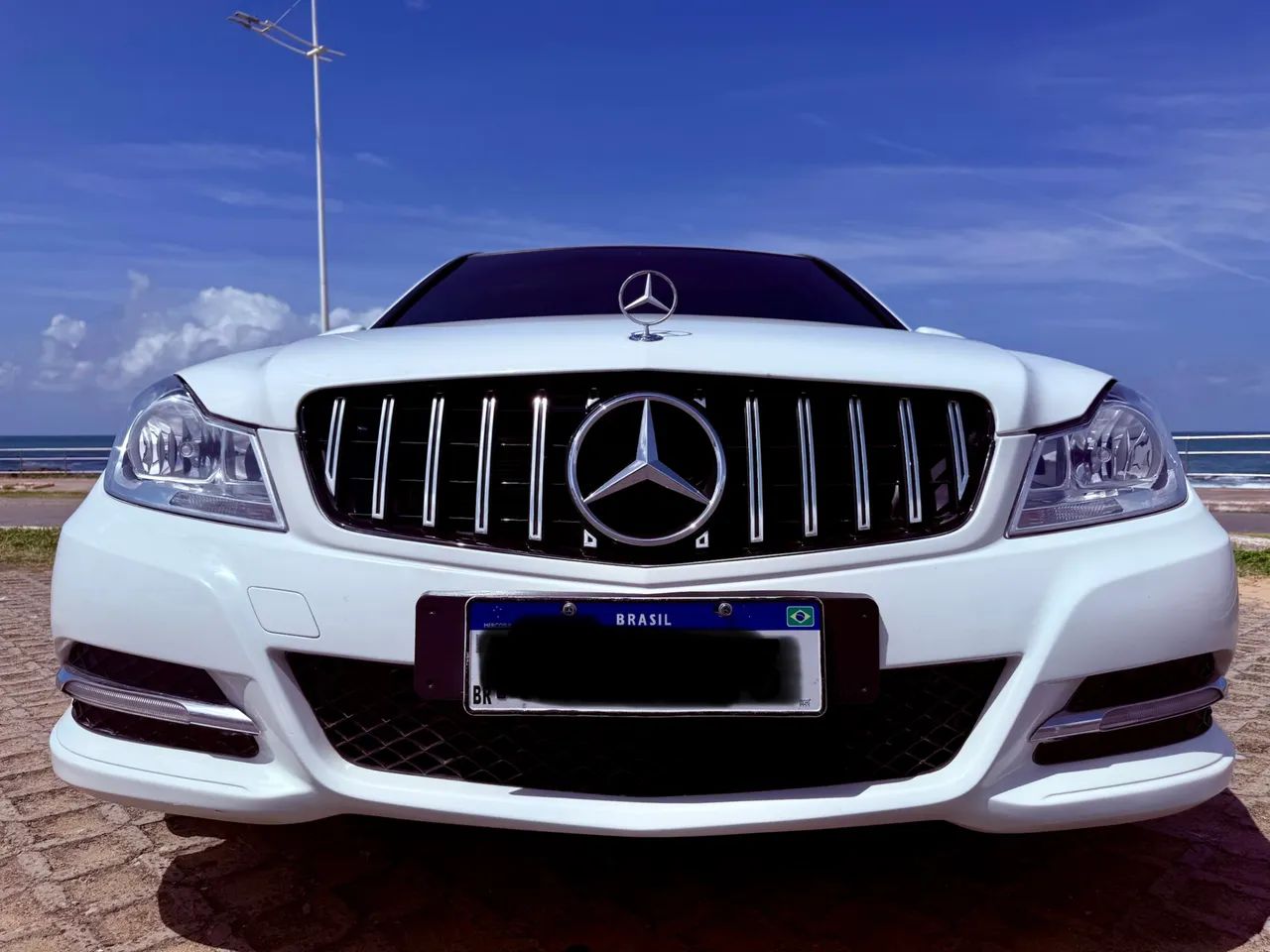 Mercedes-Benz C-180 C-180 CGI Classic 1.8 16V 156cv Aut. 2012