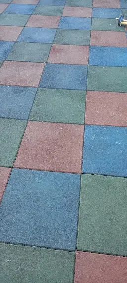 2 mm Colored Rubber Flooring, 50x50 cm
