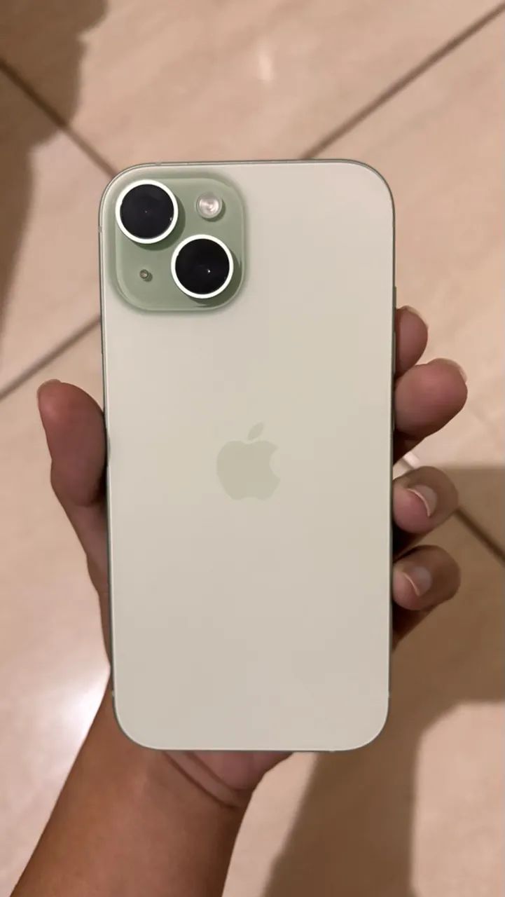 iPhone 15 256gb Green