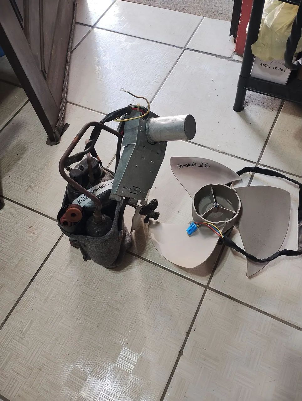 vendo compressor de ar condicionado Samsung 12 K - Foto 2