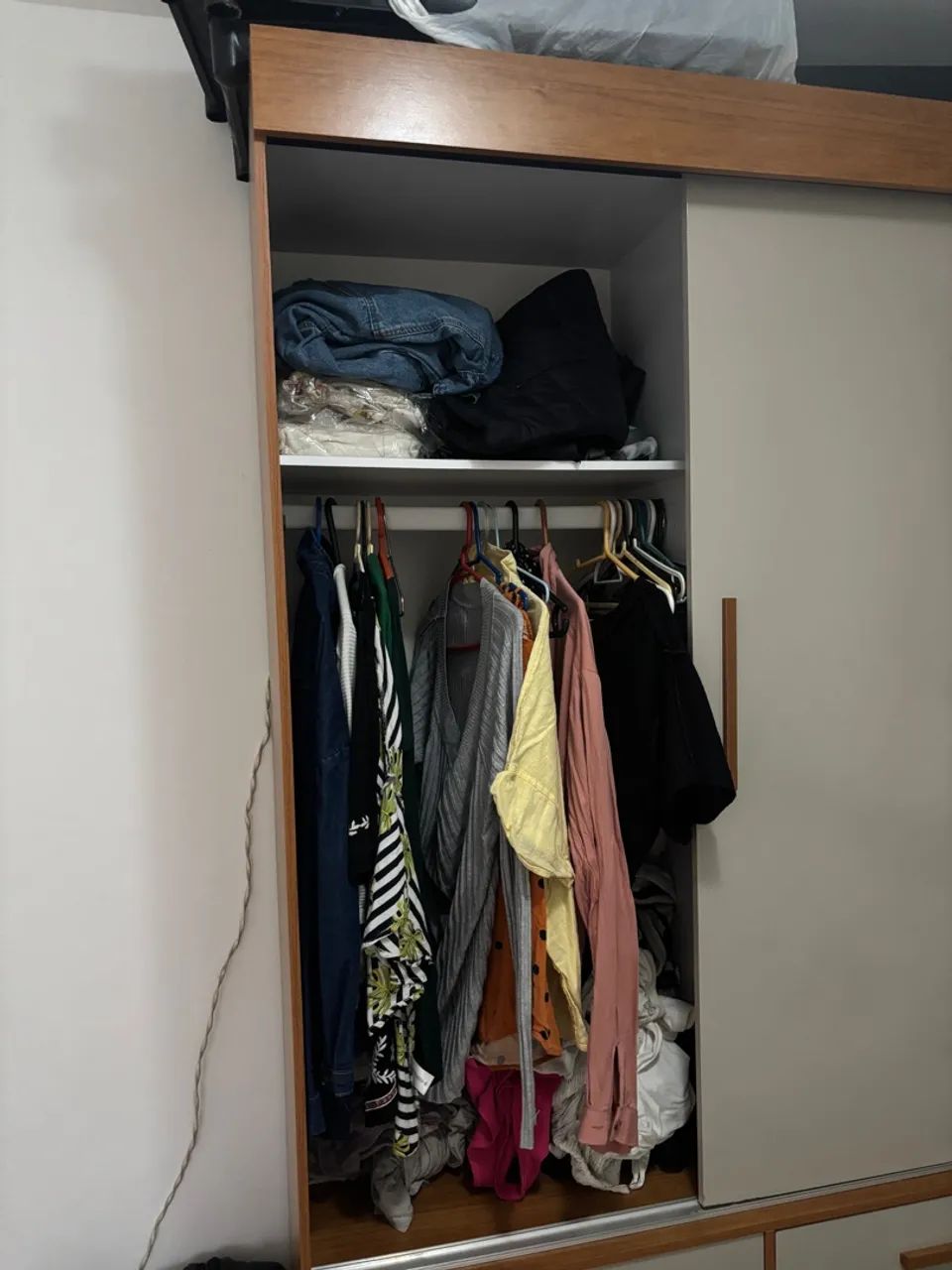 Guarda roupa bem conservado - Foto 4