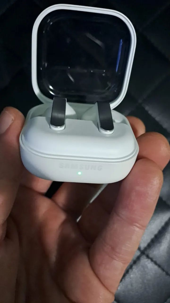 Samsung Galaxy Buds 4 Pro Branco  - Foto 2