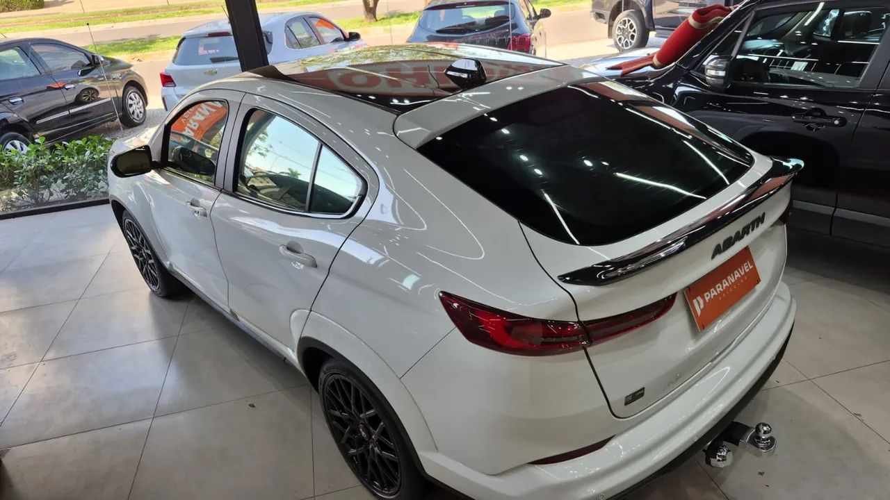 Fiat Fastback Abarth Turbo Flex 1.3 Aut. 2024 - Foto 3