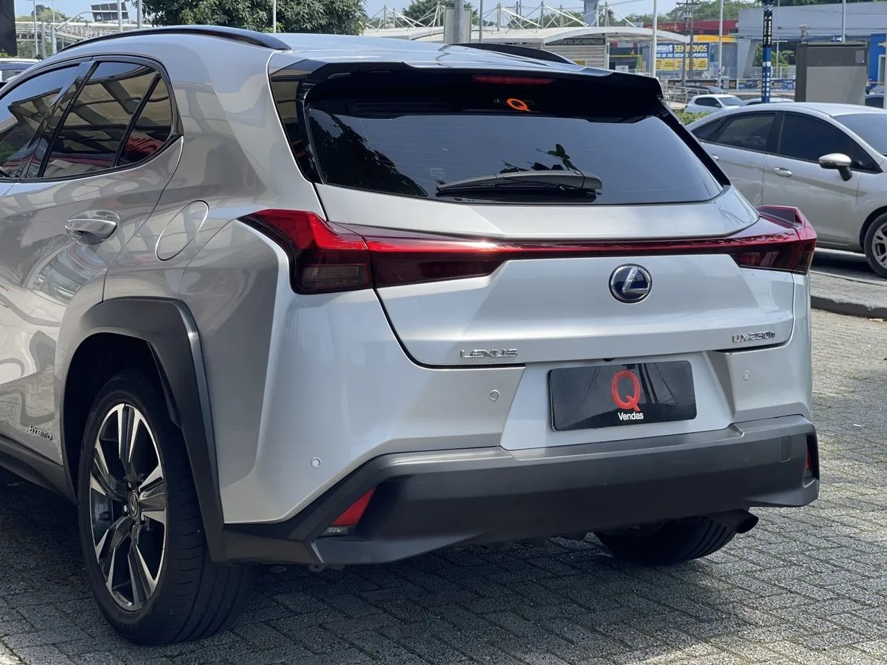 Lexus UX-250h Dynamic 2.0 16V Aut.(hybrid), foto 10 de 20