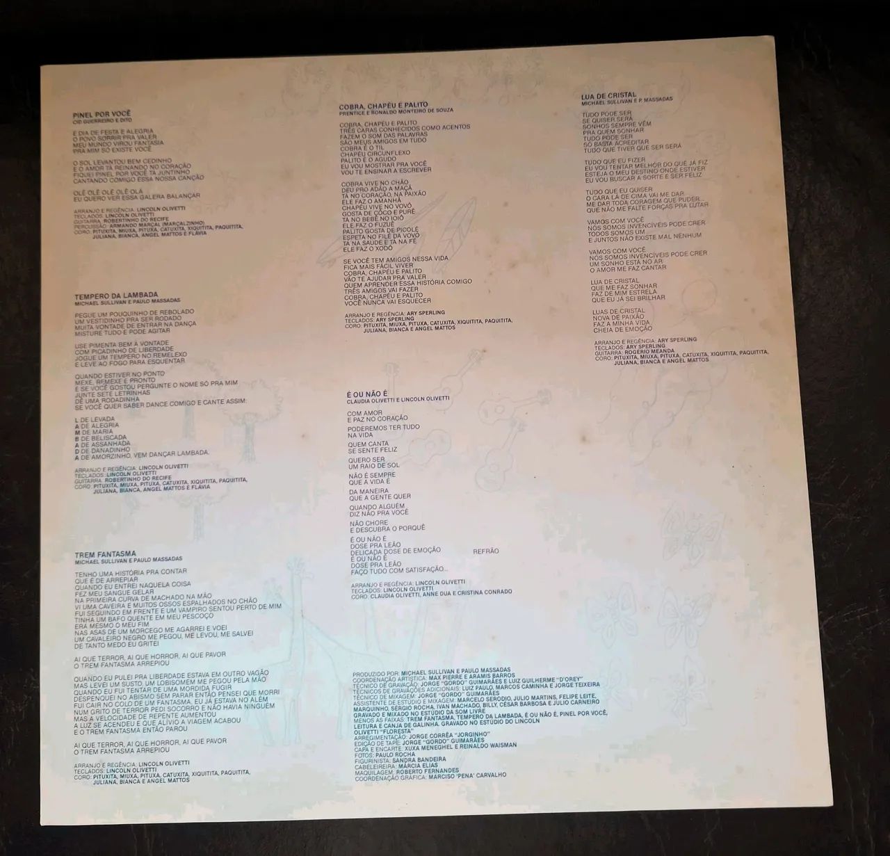 Disco vinil Xuxa 5 com encarte + cartão postal - Foto 3