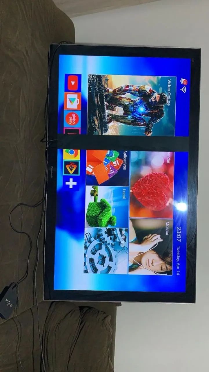 Vendo tv 65 polegadas para uso pessoal ou comprar peças 