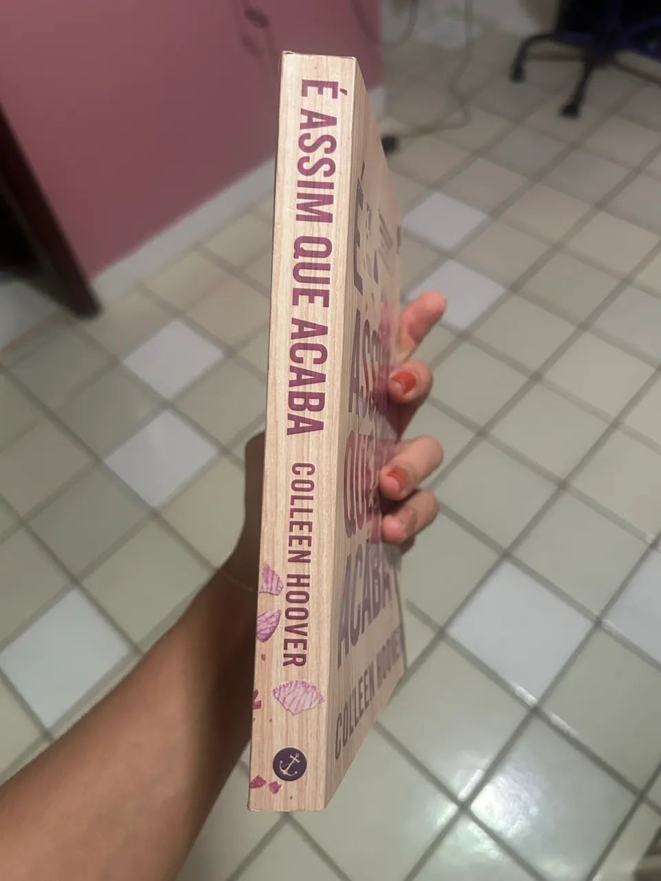 Livro - É assim que acaba  - Foto 3