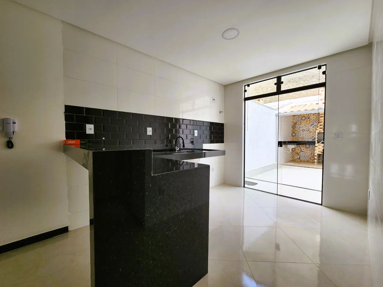 Casa duplex de 03 quartos com suíte no Aeroporto - Foto 4