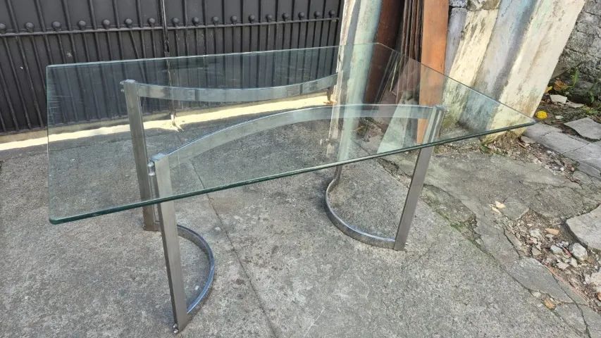 Mesa jantat]r Novo Rumo Aço e Vidro 12"