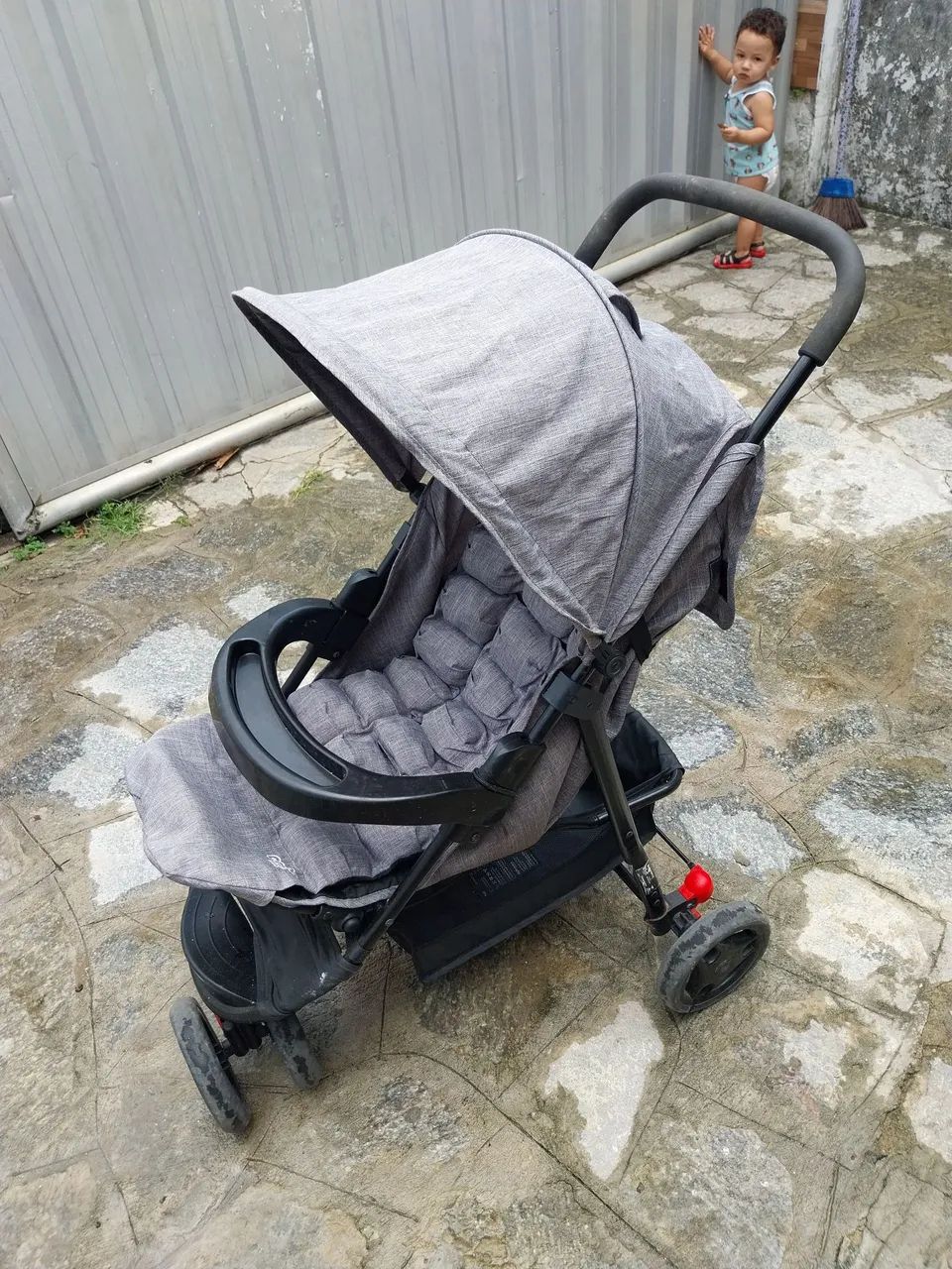 Carrinho de bebê cinza - Foto 5