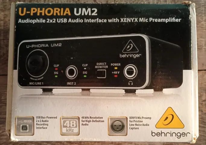 Interface de Áudio Behringer UM2  - Foto 2