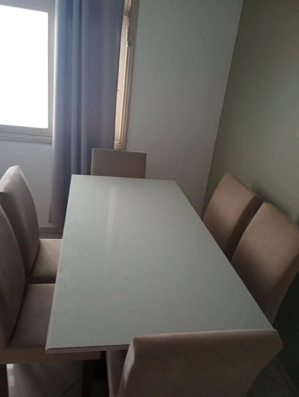 Vendo mesa de jantar com 6 cadeiras  - Foto 2