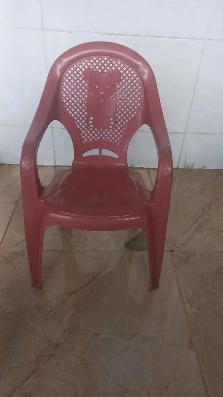 Cadeira infantil de plástico  - Foto 2