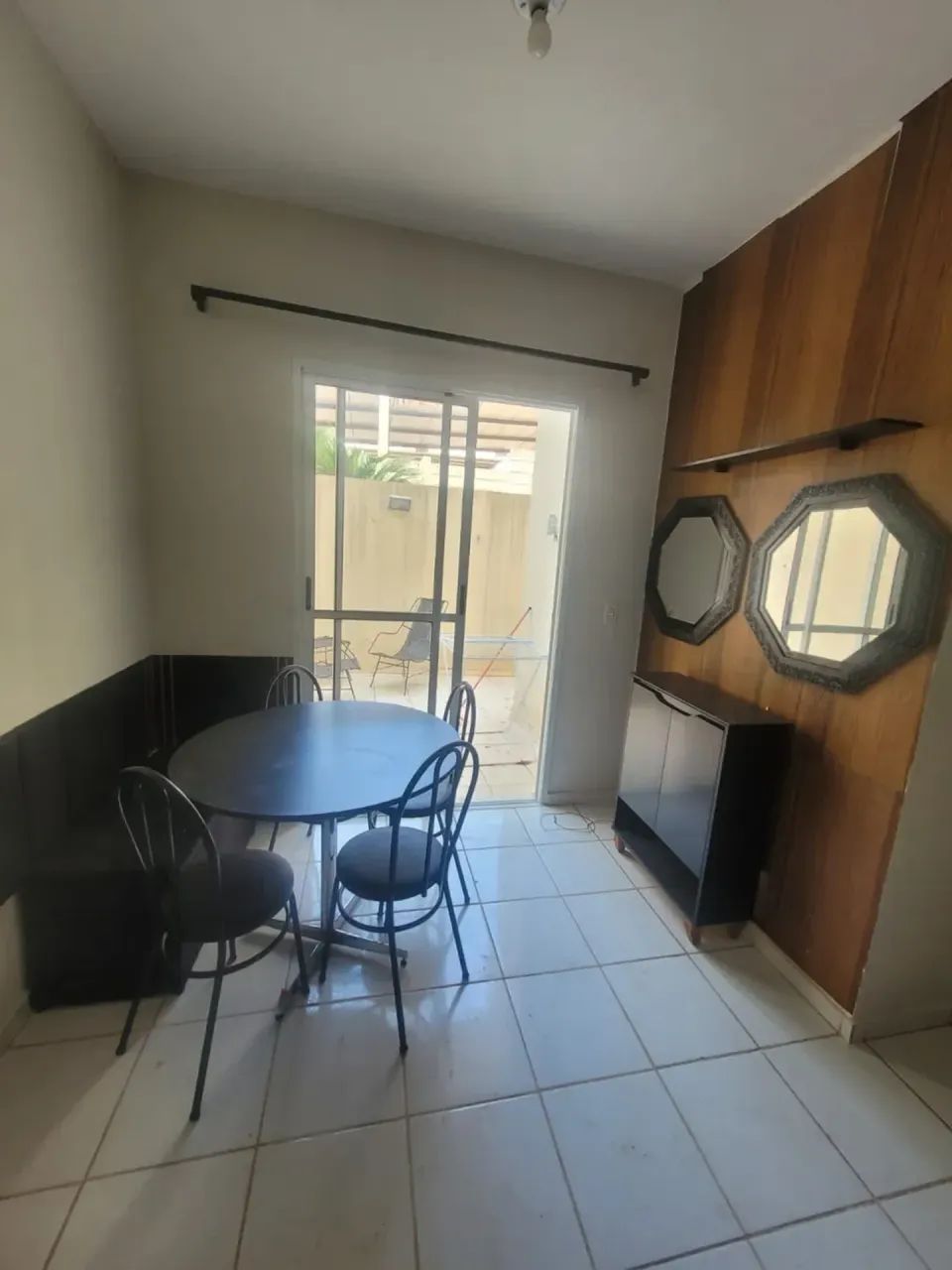 Imóvel para aluguel possui 55 metros quadrados com 2 quartos - Foto 2