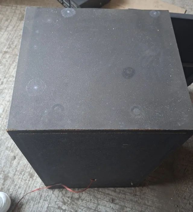 par de caixas acusticas gradiente usada precisa de reparos - Foto 4