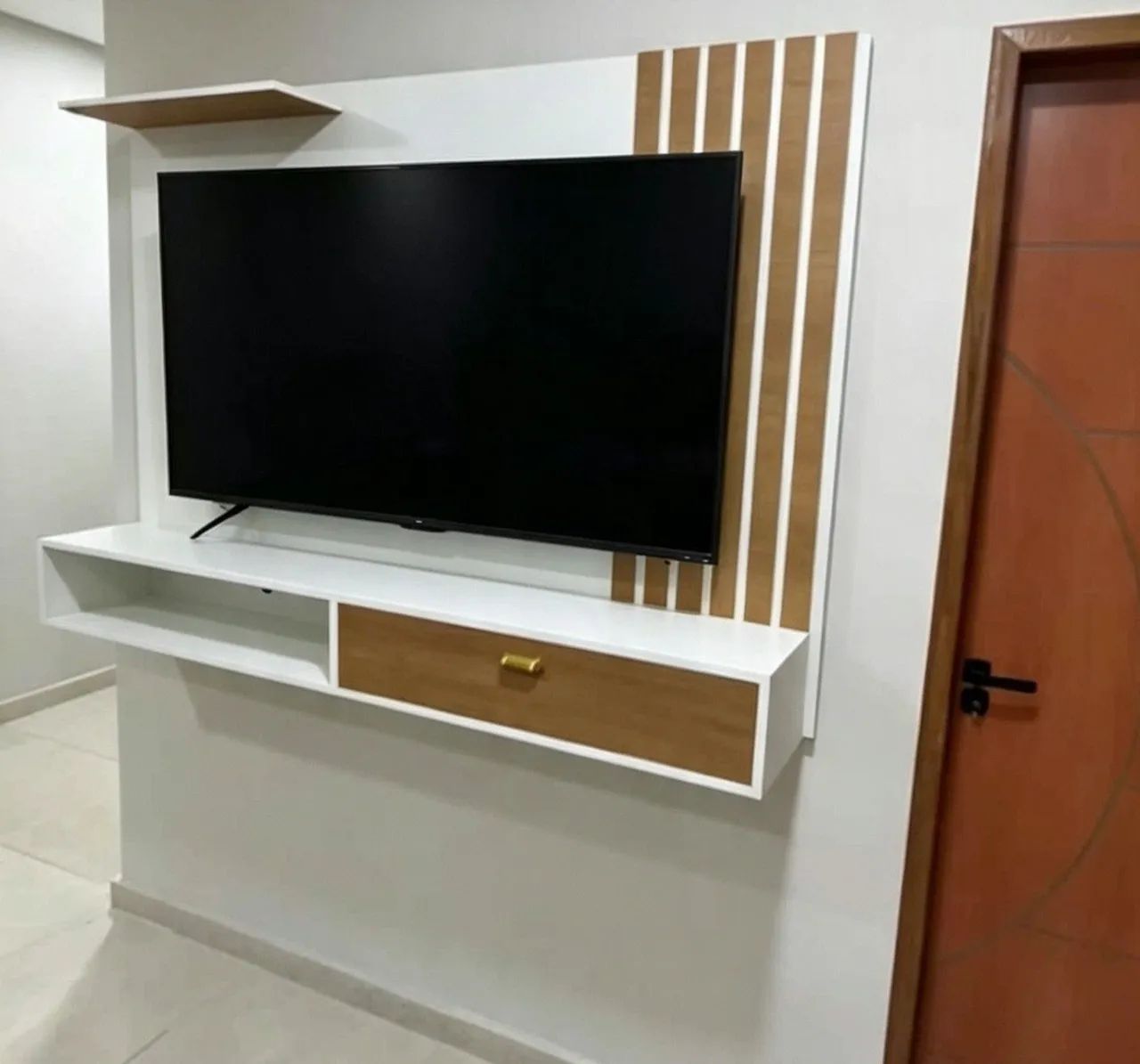 Painel até 65 polegadas com entrega e instalação grátis 