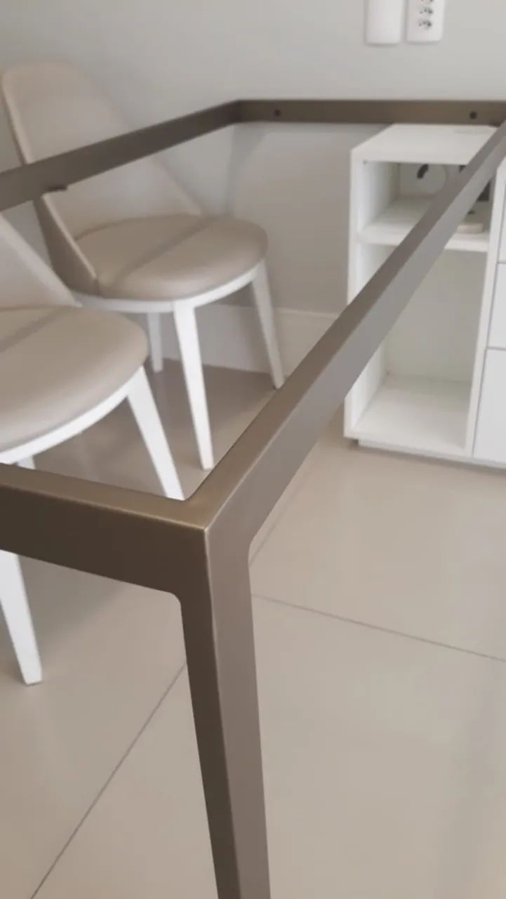 Pé de metalon na cor champanhe - Foto 2