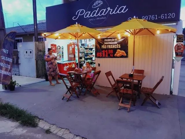 Vende se padaria 