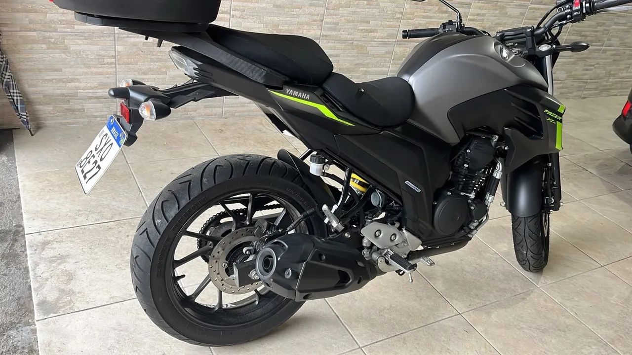Vendo FZ25 ano 2024 zerada - Foto 3