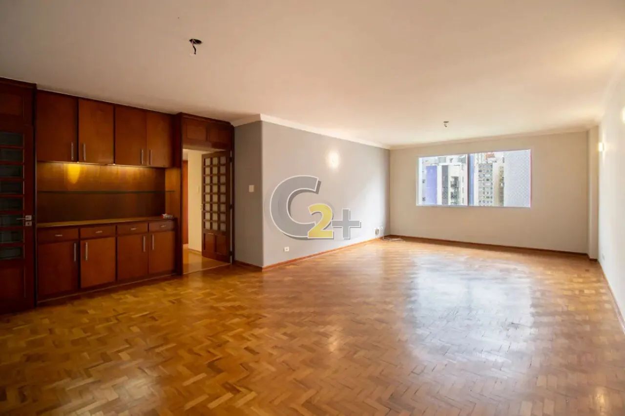Apartamento à venda em Higienópolis com 3 quartos, 1 suíte e 1 vaga
