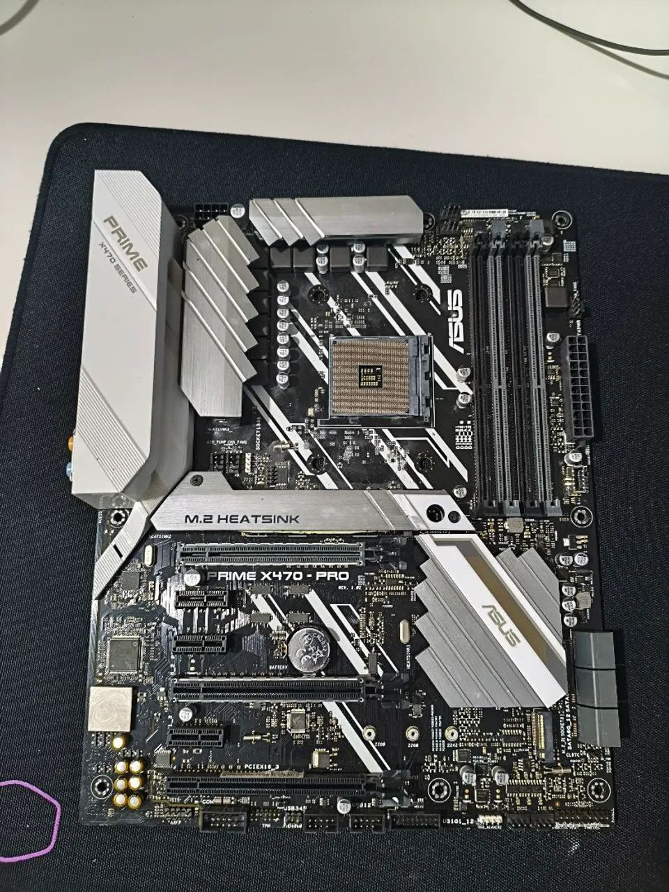 Placa mãe Asus prime x470 pro defeito