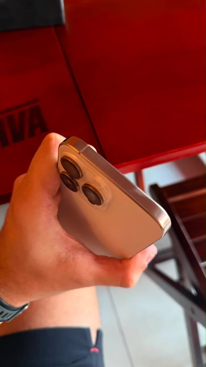 Iphone 16 Pro Max  - Foto 2