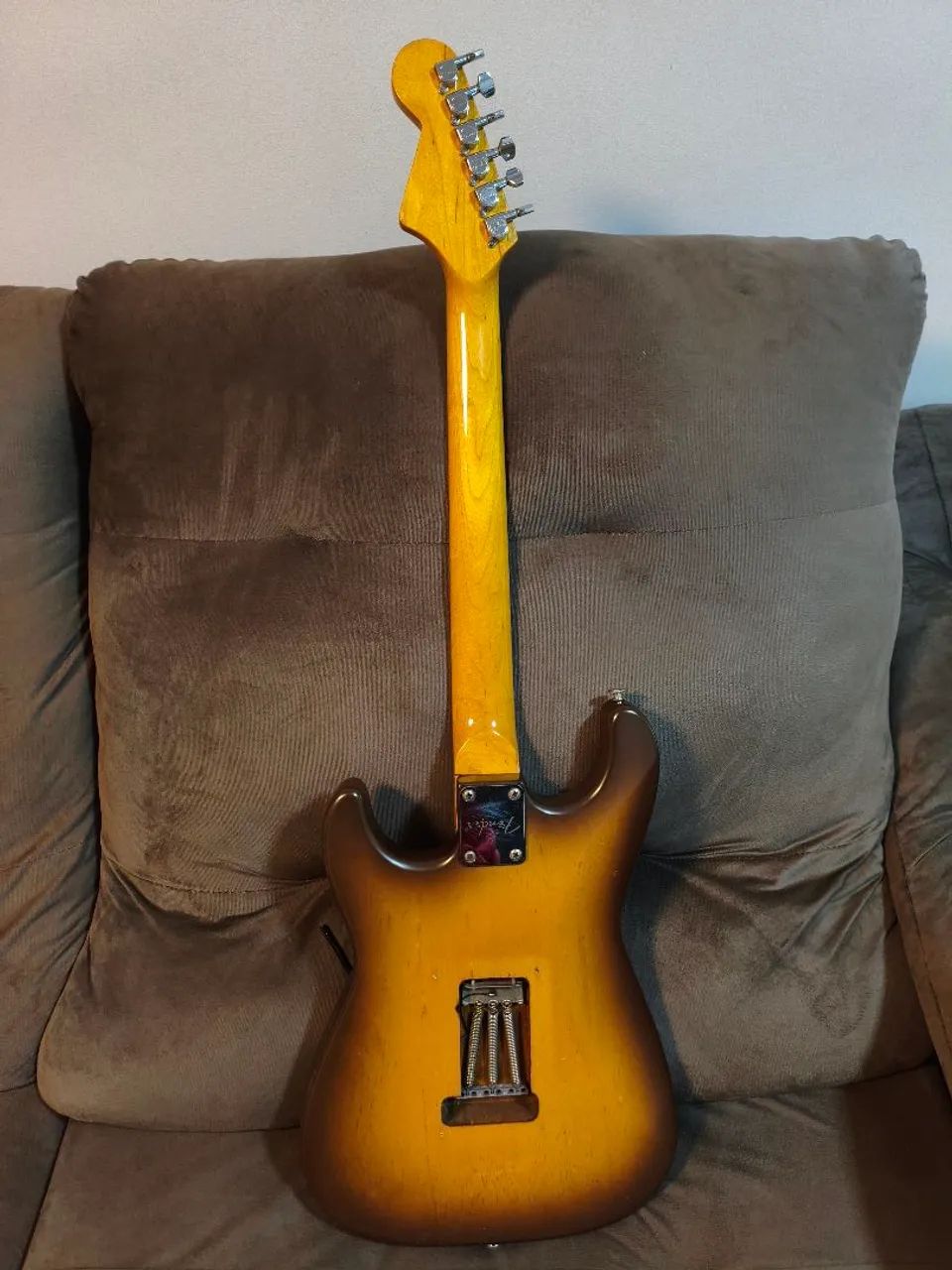 Guitarra Fender Stratocaster Luthier  - Foto 2
