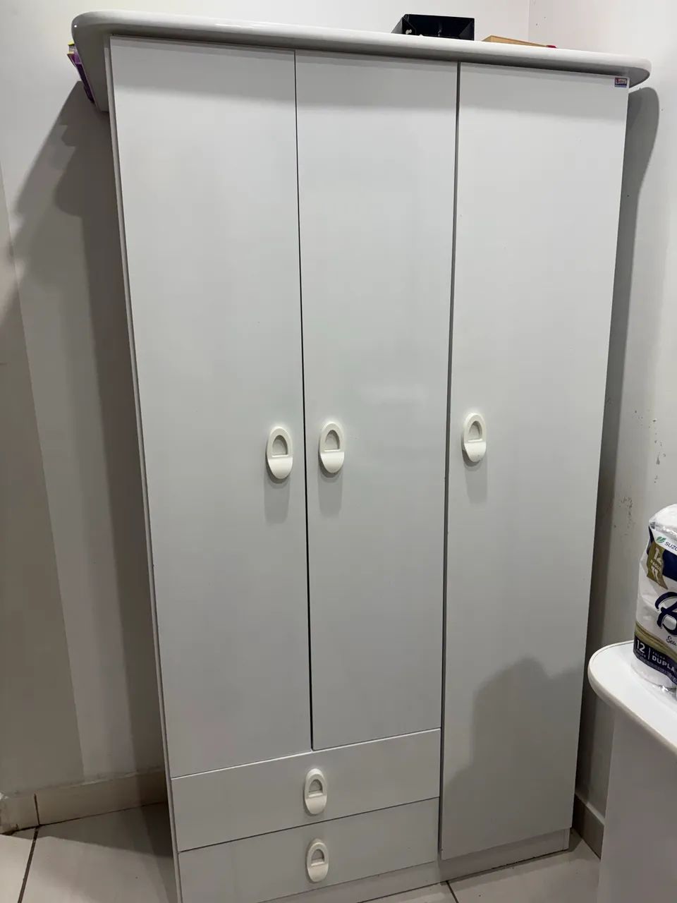 Vende-se guarda-roupa e cômoda infantil