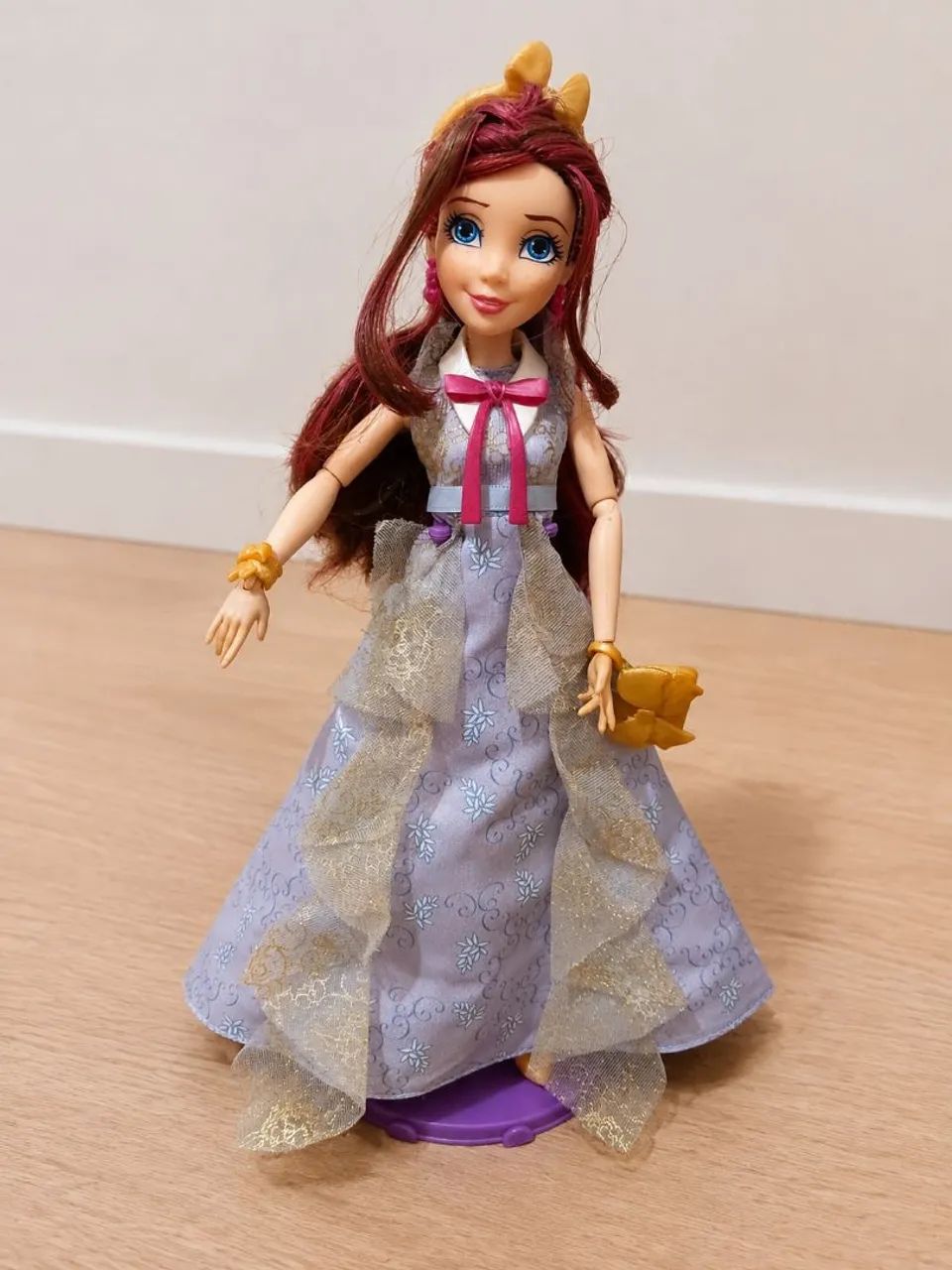Boneca descendentes Jane 