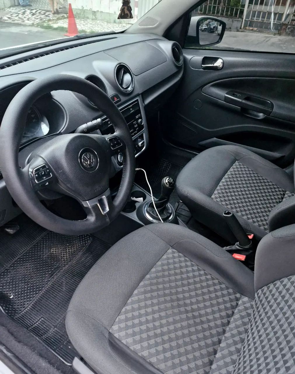 Volkswagen Voyage Comfortline 1.0 T.flex 8V 4P 2016 - Foto 5