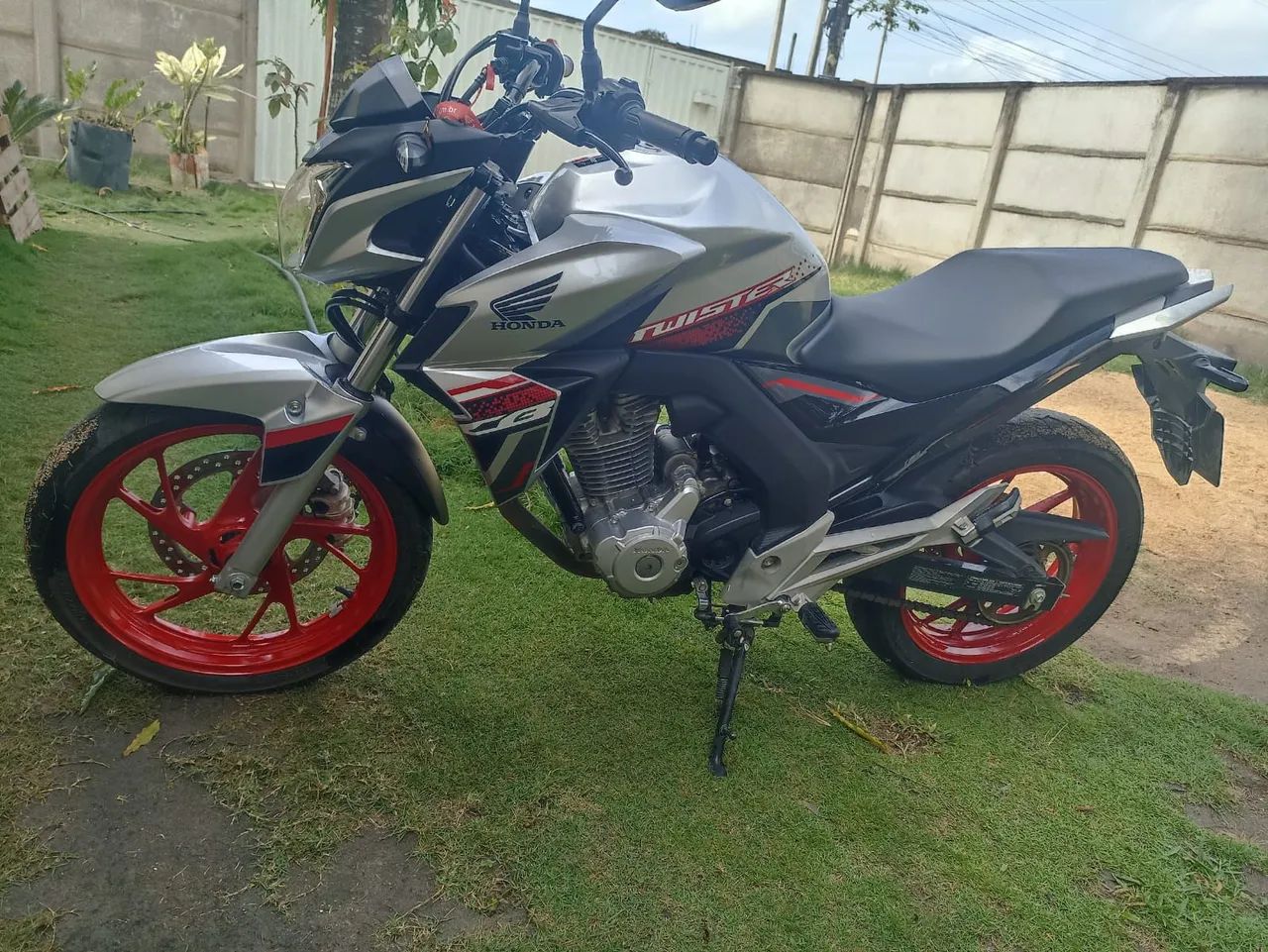  Cb Tiwster 250 baixo km