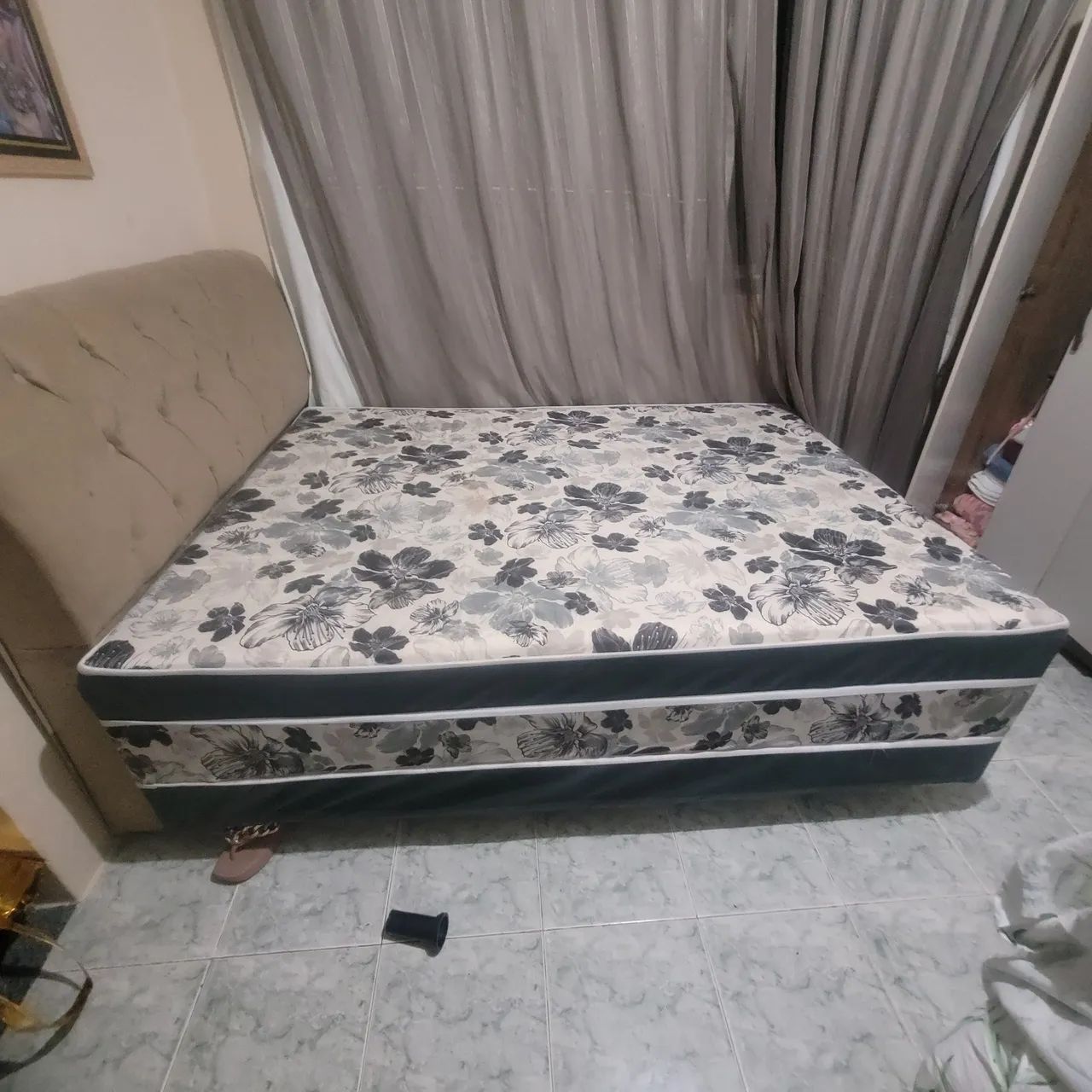 Cama box