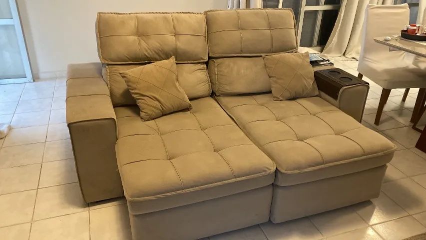 Sofá retrátil 2m