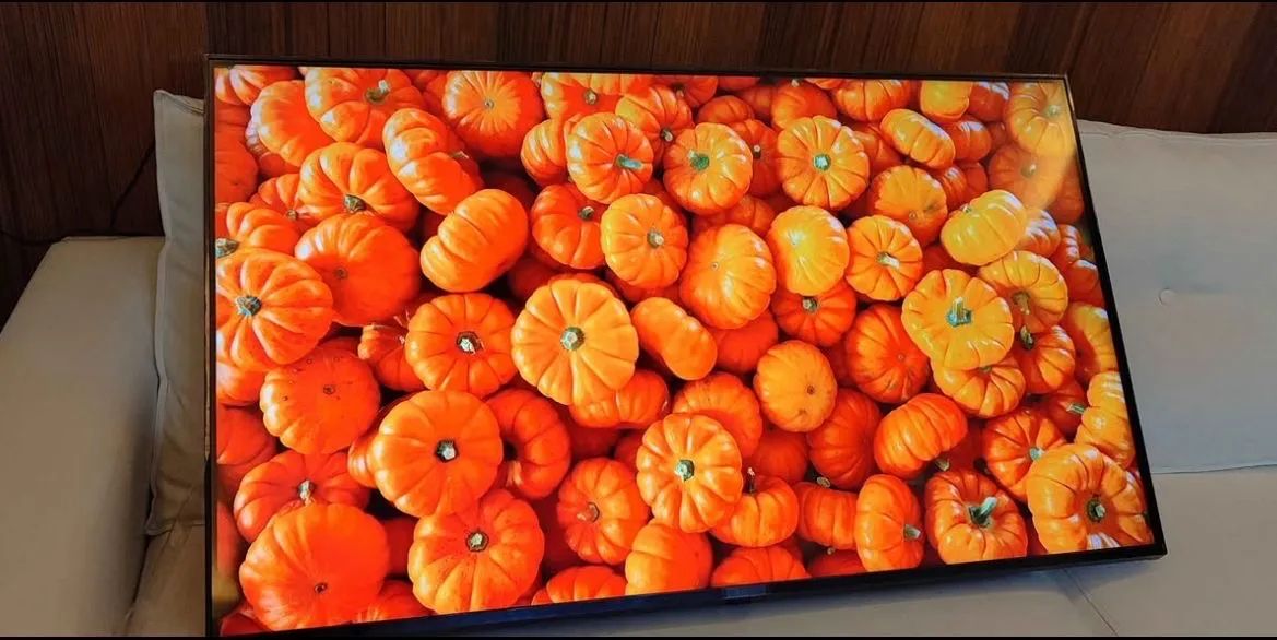 smart tv de 43 polegadas borda infinita 1399 nova  - Foto 2