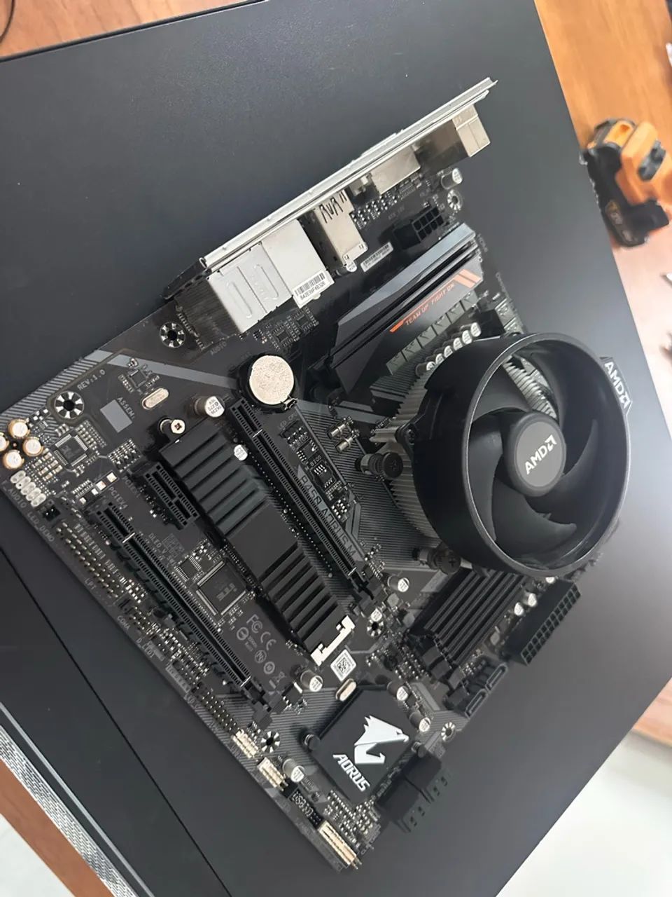 B450m Aorus + Ryzen 5  - Foto 2