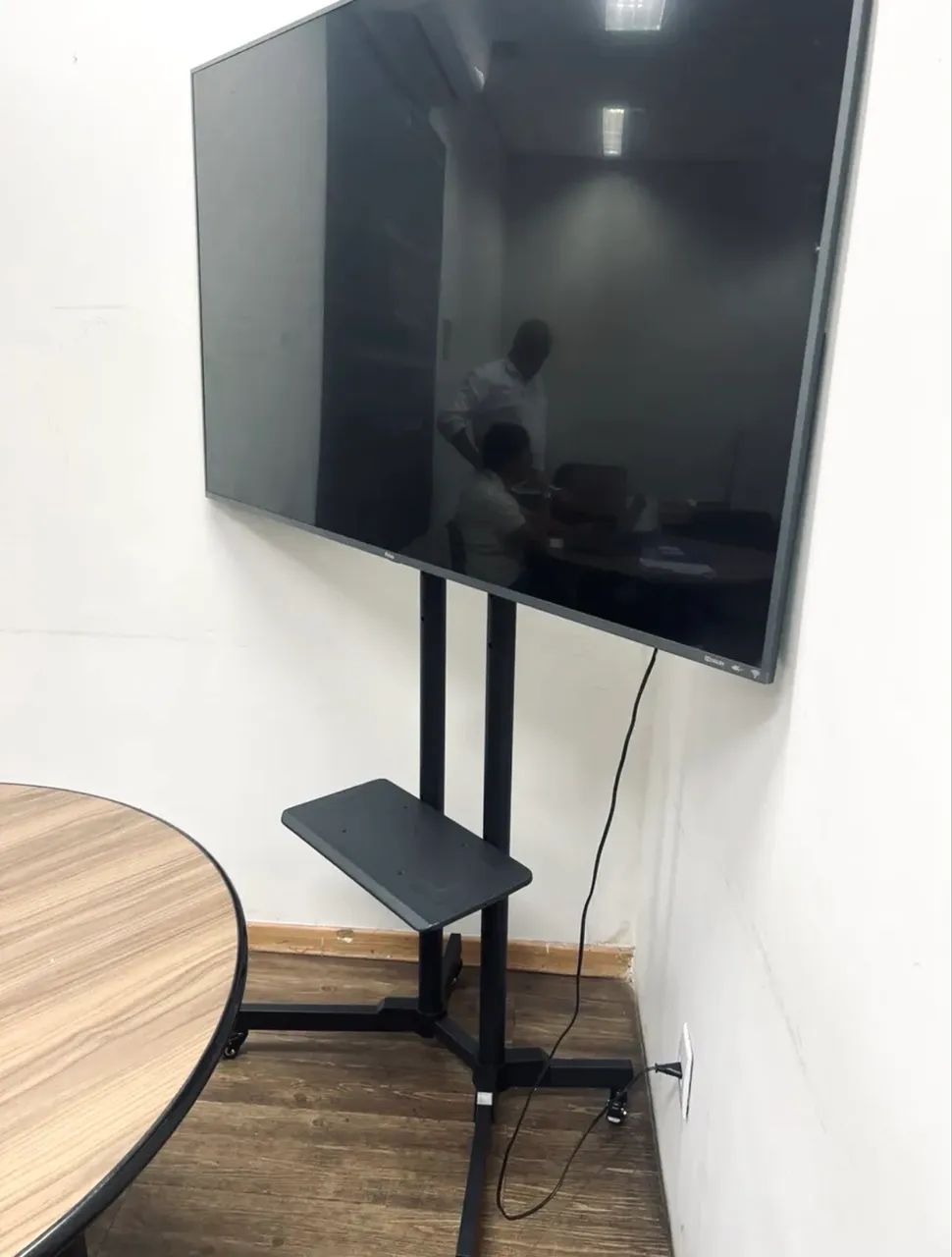 Suporte Pedestal Rack para TV até 70" com Ajuste e Trava