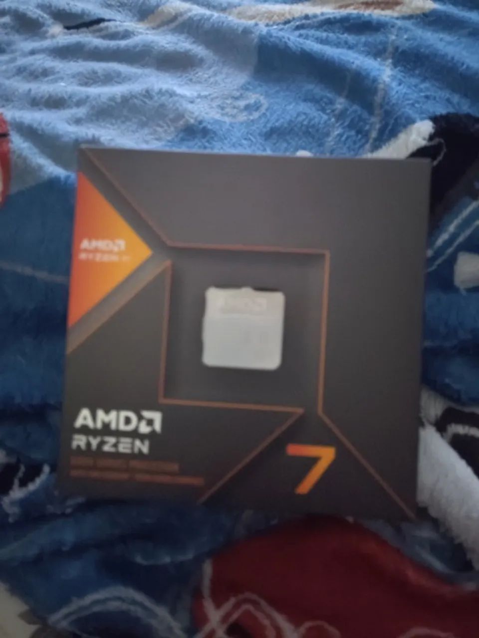 AMD Ryzen 7 8700G AM5 Novo Lacrado c/ Nota Fiscal - Sem Cooler