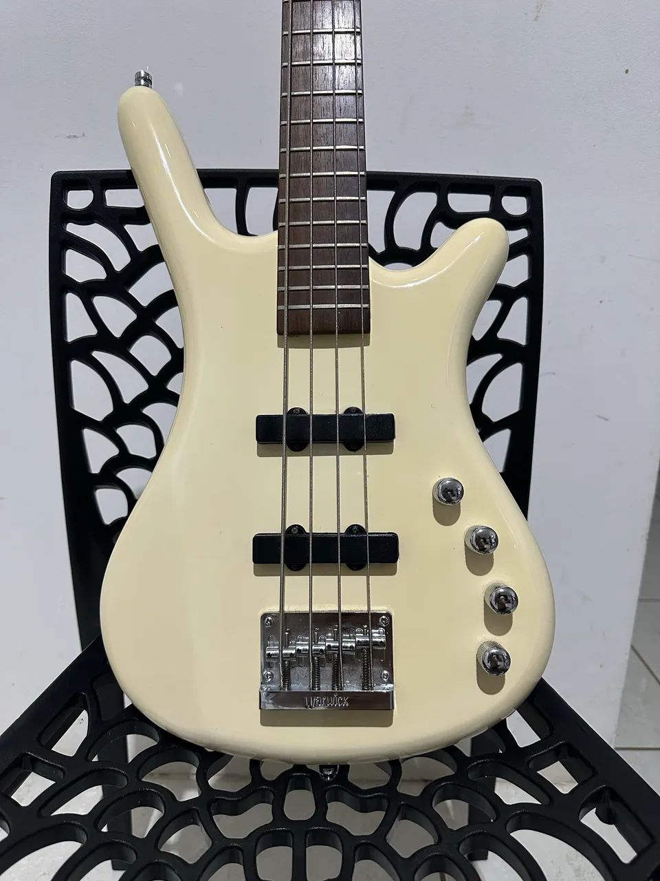 ? WARWICK ROCKBASS CORVETTE BASIC ACTIVE ? 4 CORDAS - Foto 2