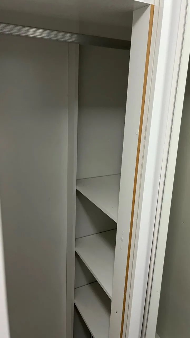 Guarda Roupas Modulado De Canto com espelho  - Foto 3