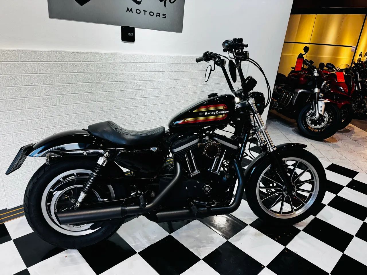 Harley Davidson XL 883  - Foto 5