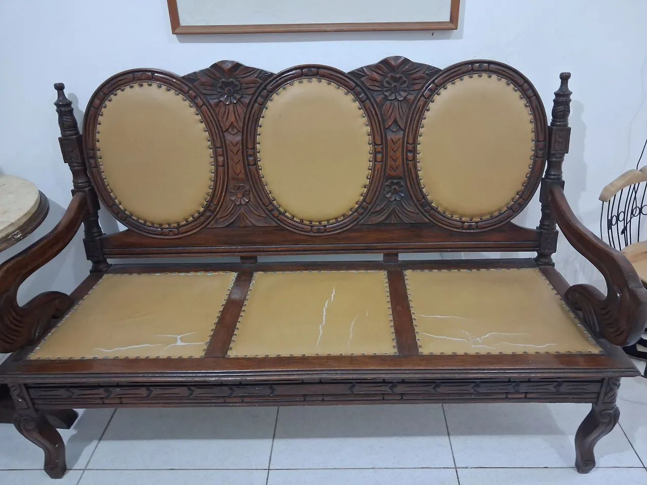 Sofa em madeira nobre 1954